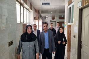 بازدید جمعی از مدیران ارشد معاونت بهداشت دانشگاه علوم پزشکی شیراز از یکی مرکز خدمات جامع سلامت