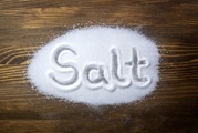چگونه با مصرف کمتر نمک، سالم تر باشیم؟